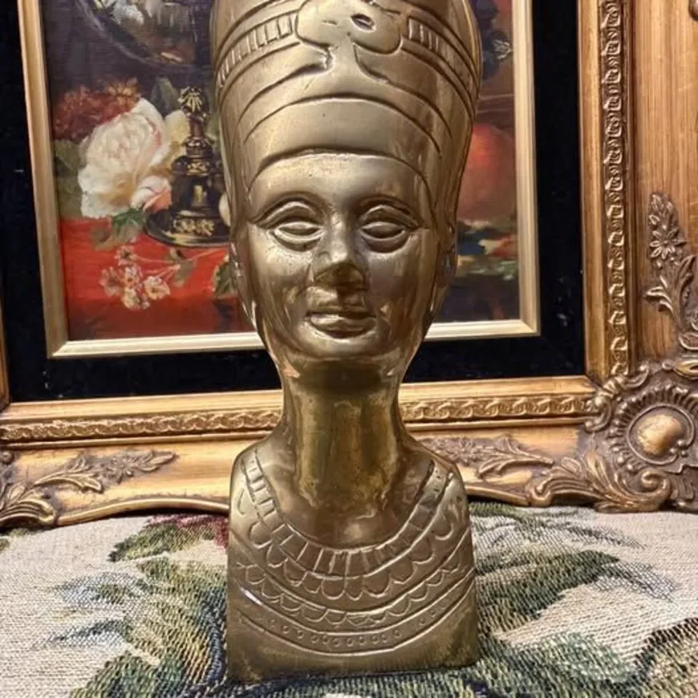 Vintage Solid Brass Nefertiti Bust Figurine 5.25